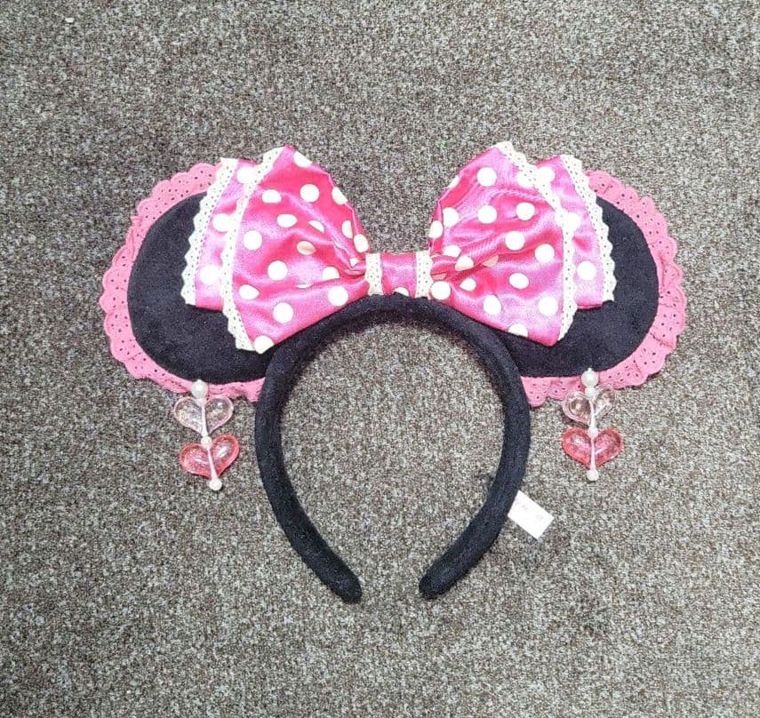 ディズニー　ミニー 　ハート　イヤリング　カチューシャ　ピンク　リボン　水玉 ディズニー カチューシャ ピンク リボン ミニー ドット 水玉