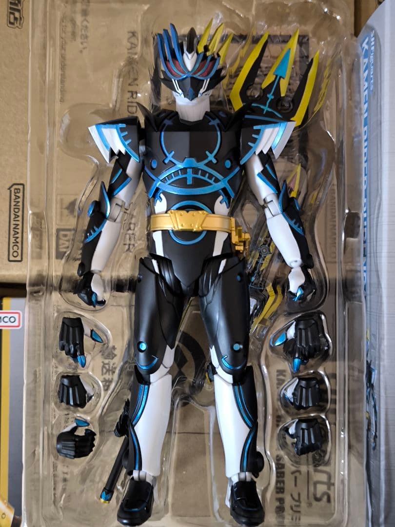 2/8まで公開 S.H.Figuarts 仮面ライダーセイバー 9点セット