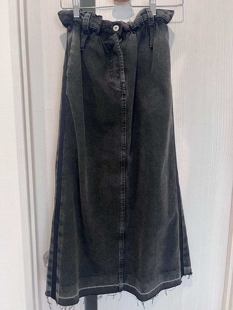 MIUMIU デニムスカート 28100940_57649479_1000.jpg