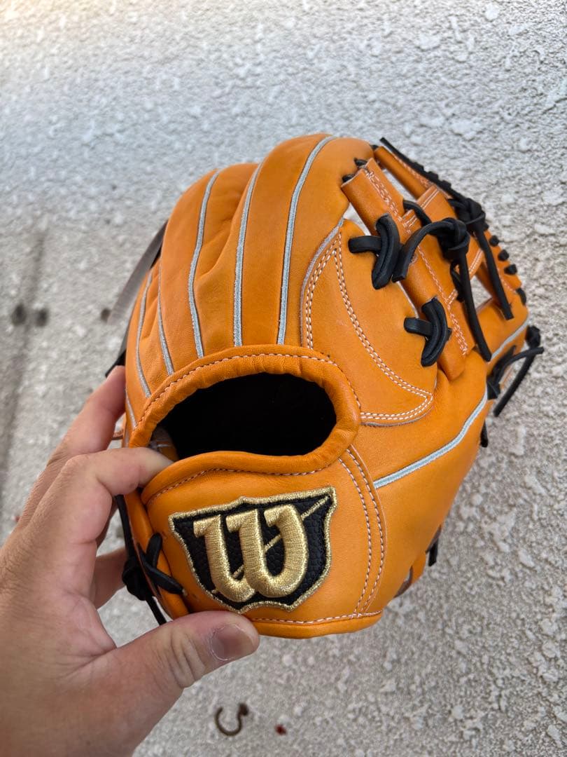 Wilson 硬式グローブ オレンジ クマのロゴ Wilson（ウイルソン） ソフトボールグローブ レディース ウィルソン