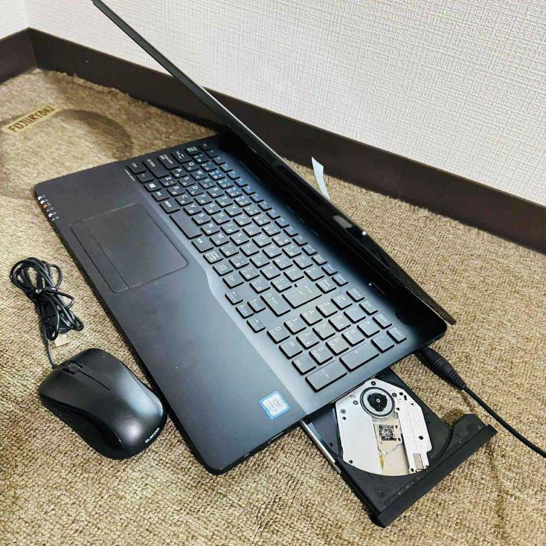 S226 富士通ノートパソコンSSD高速WEBカメラWindows11オフィス付