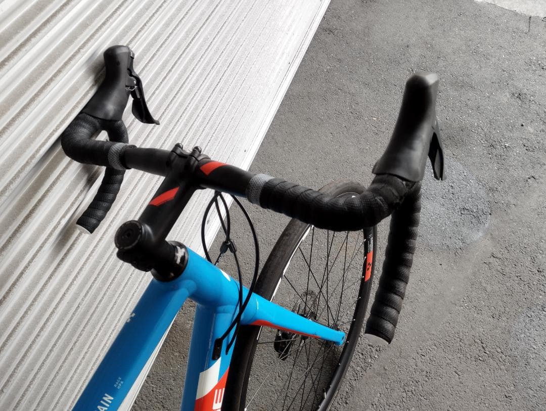 中古]CUBE-ATTAIN RACE(2020):赤青:58サイズ - メルカリ