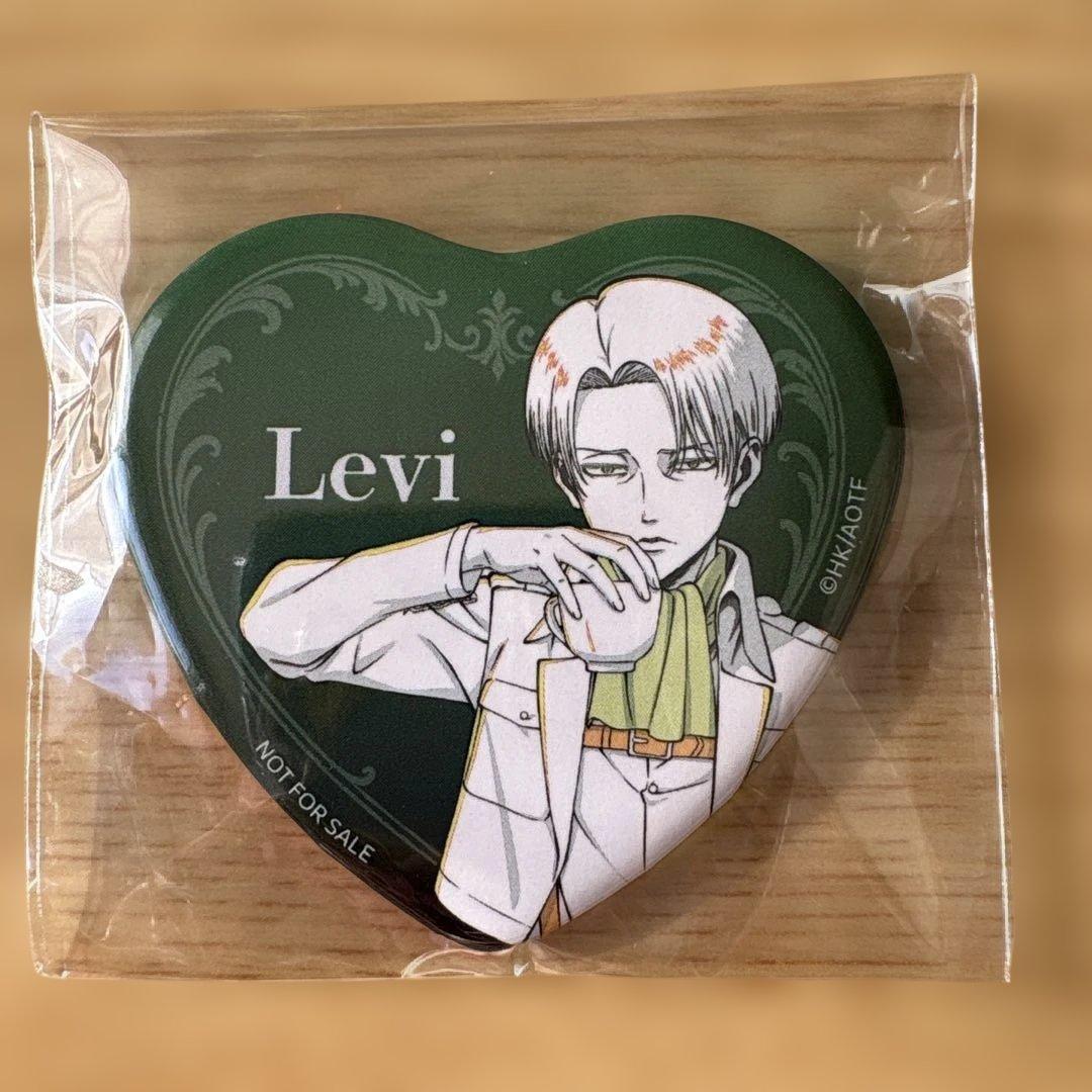 リヴァイ 進撃の巨人 激動 購入特典 ハート缶バッジ - メルカリ