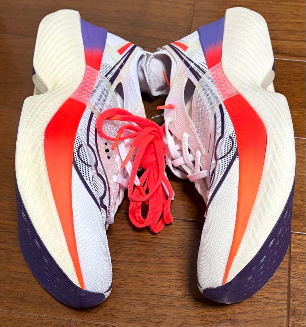 最終値下 未使用 Sauconyエンドルフィンエリート 26.5cm 替紐付