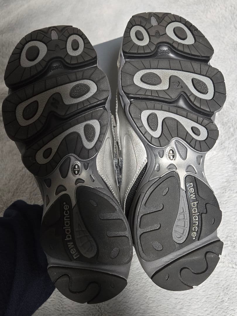 New Balance M1000EGR 1000 シルバー 26.5cm 美品