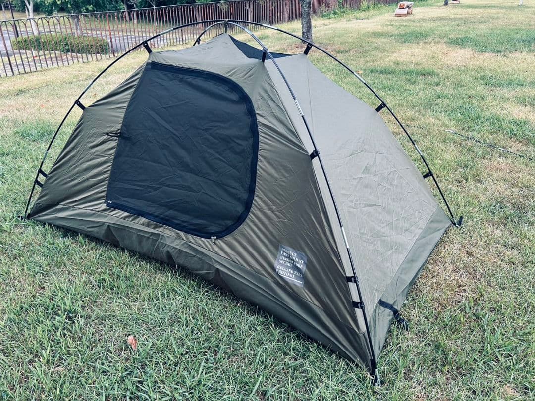 新品未使用 おしゃれ 1〜2人用 簡単組立 ソロテント 箱入り オン