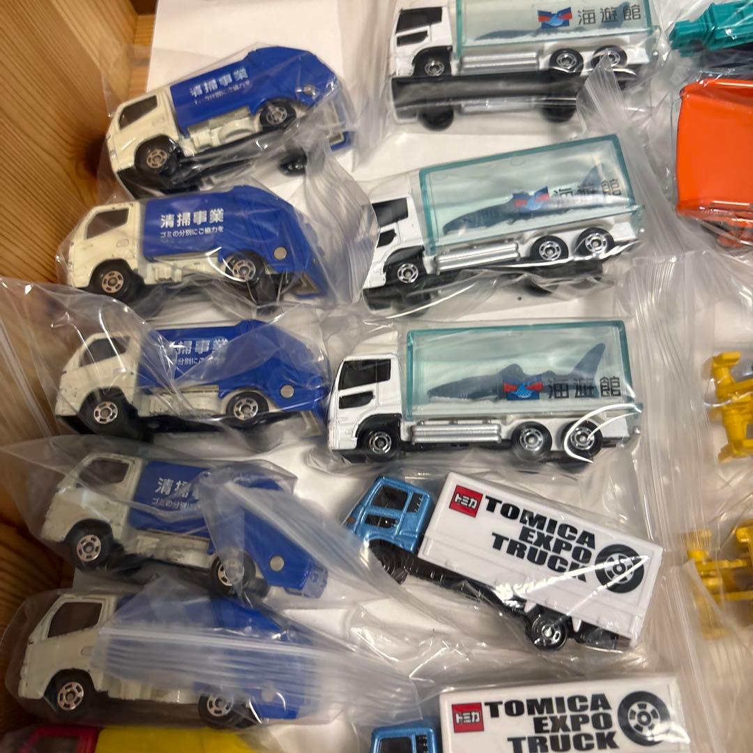 2336.トミカミニカーセット 60台まとめ売り