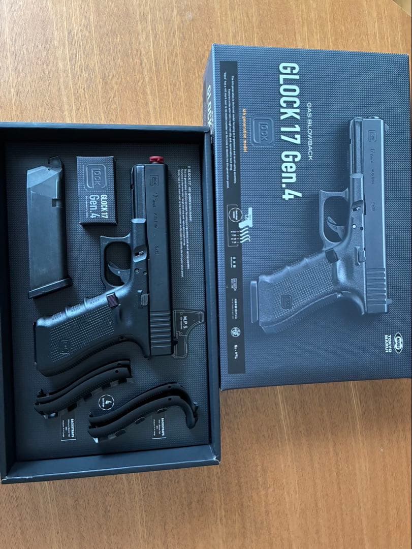あむ　GLOCK 17 Gen4 ガスガン