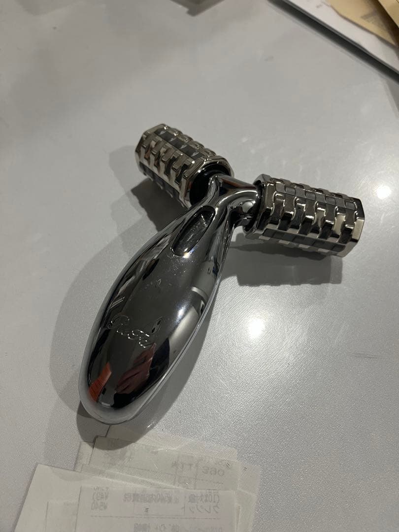 ReFa PRO 美顔ローラー 専用ポーチ付き - メルカリ