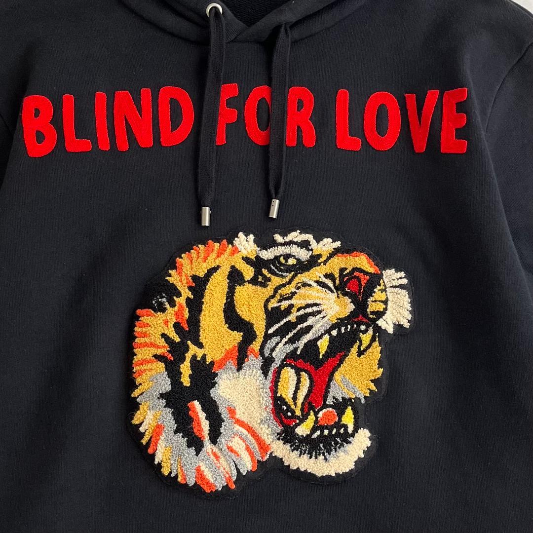 超人気モデル・最高級の逸品】グッチ☆タイガーパイル刺繍ロゴパーカー