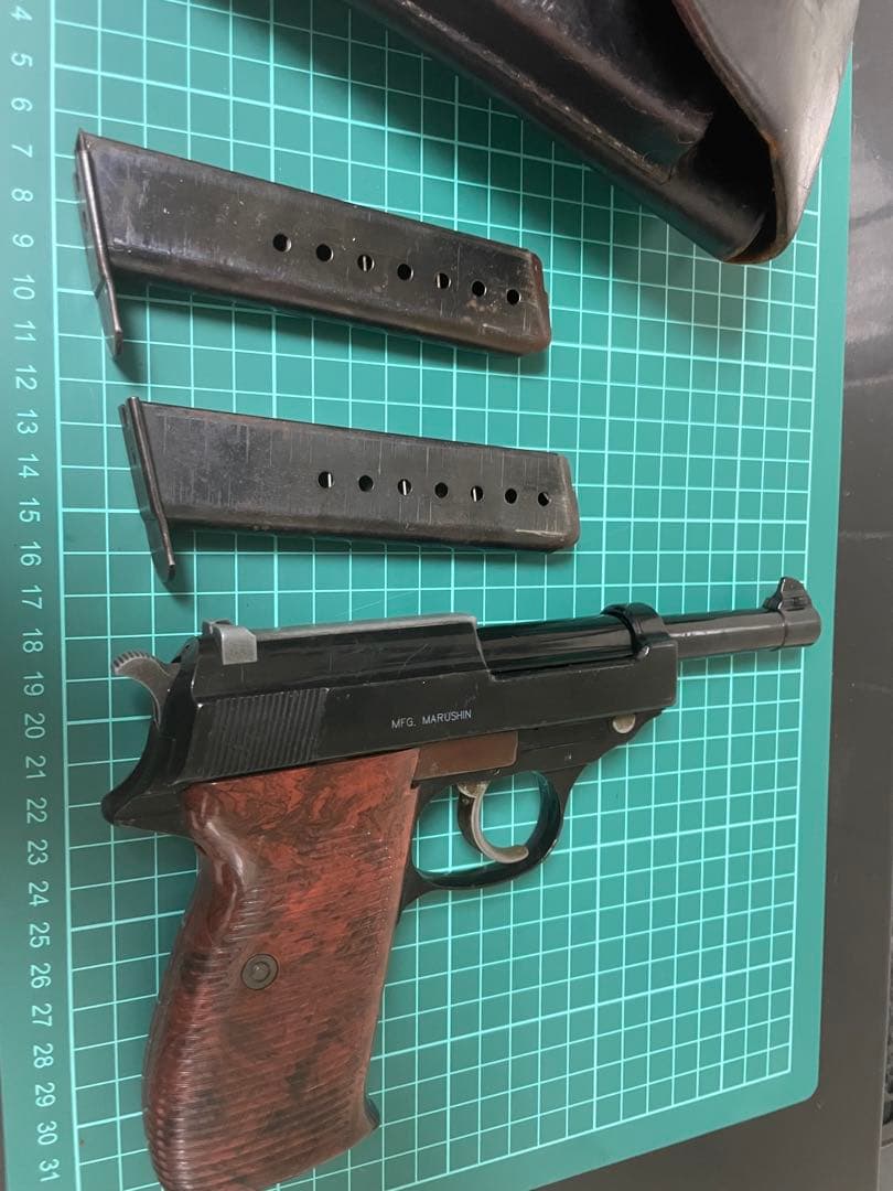 初期型 マルシン ワルサーP38スチール製 ベルリン1963刻印 ホルスター付き