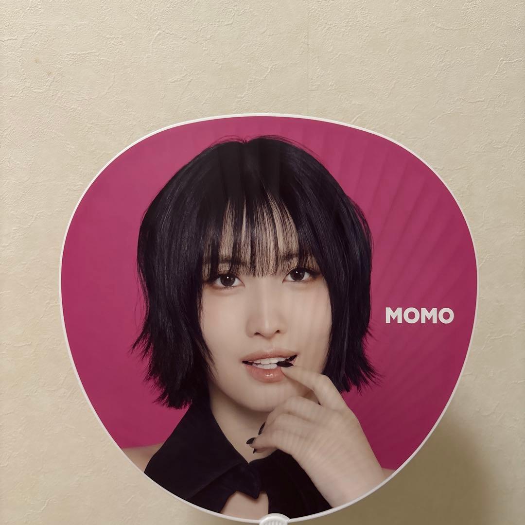 TWICE MOMOうちわTHIS IS FOR - メルカリ