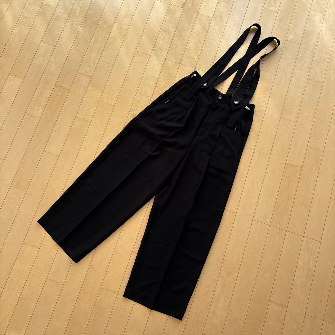 週末SALE★ENFOLD サスペンダー付ワイドレッグサロペット★ブラック 36 25AW】ENFOLD エンフォルド / STRAP-TROUSERS / サロペット | TRENT online