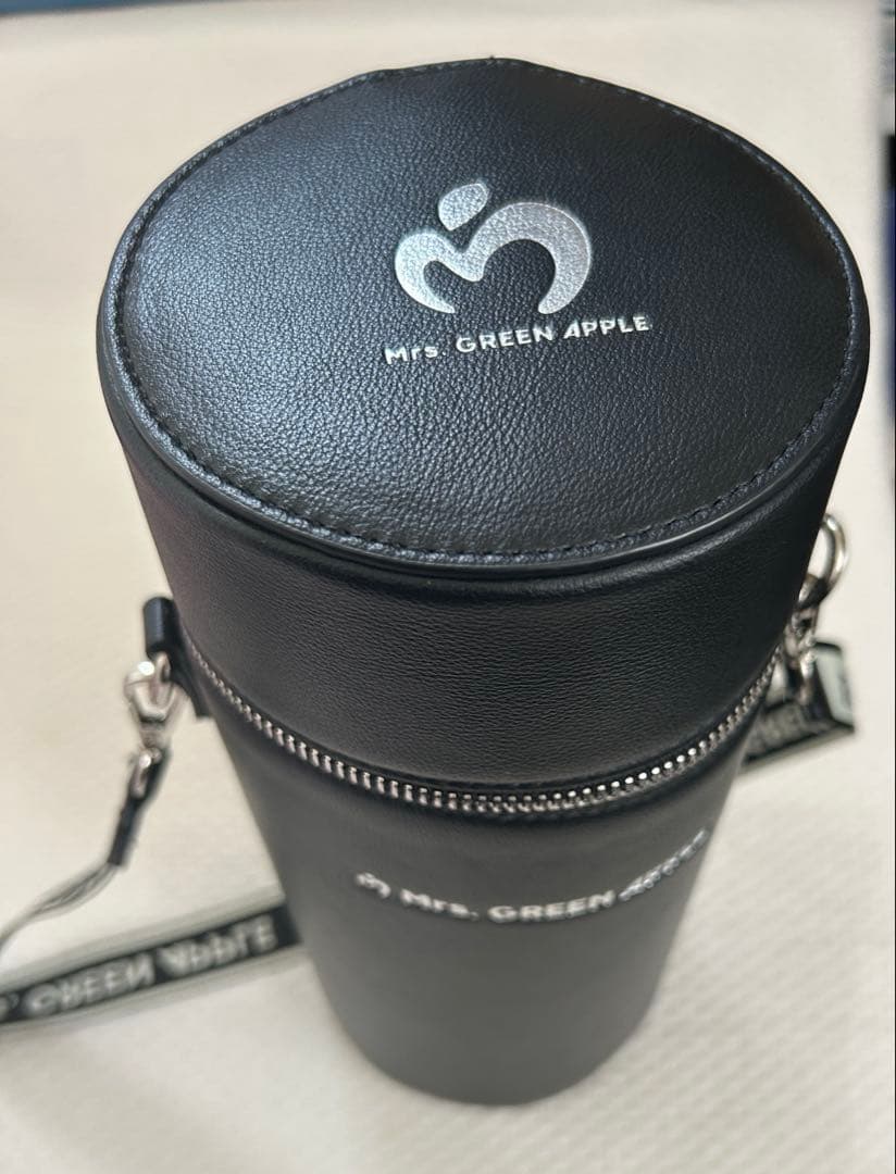 Mrs. GREEN APPLE ペンライトケース　　黒