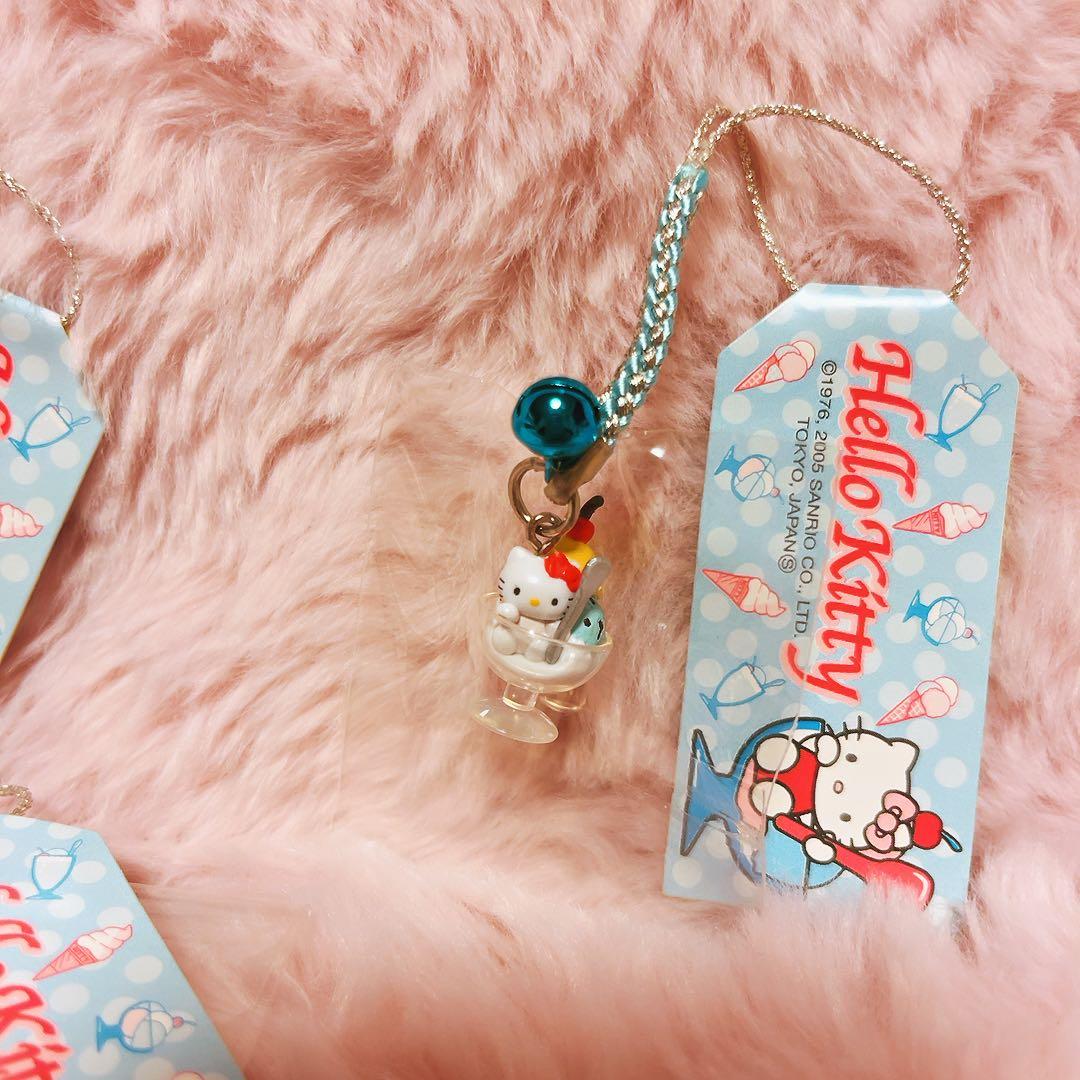 希少レア　ハローキティ　根付け　スイーツ　ソフトクリーム　パフェ　2005