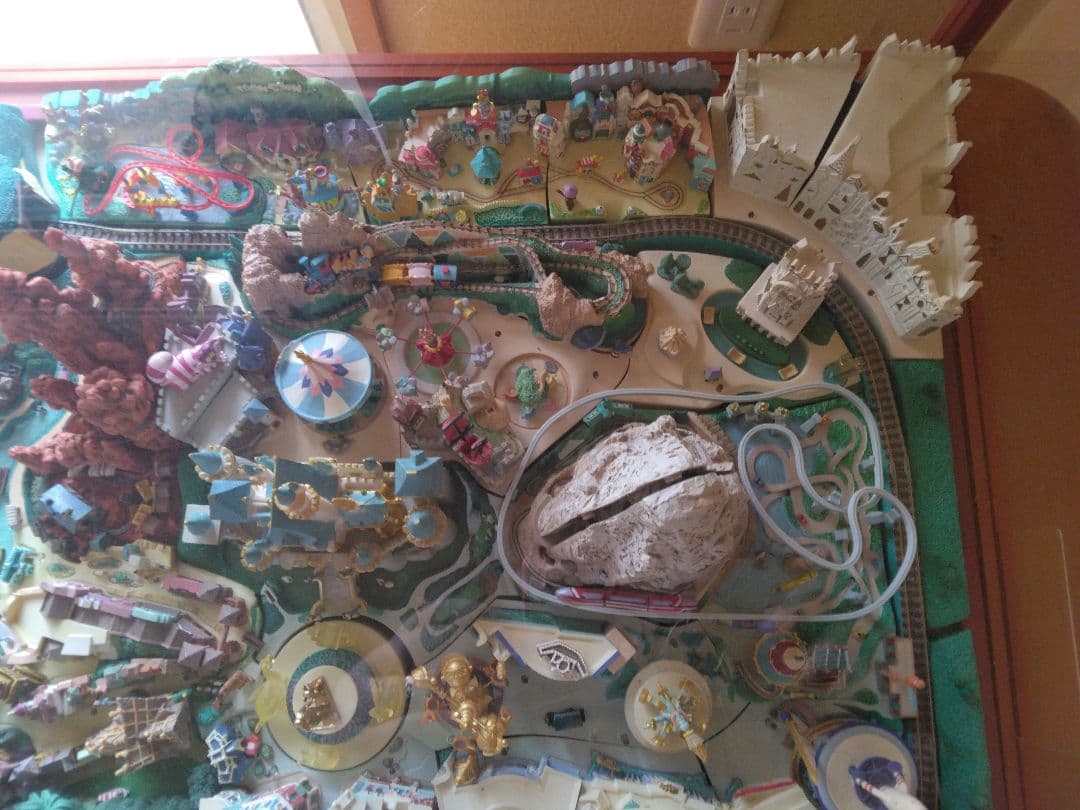 ディアゴスティーニ　ディズニーランド