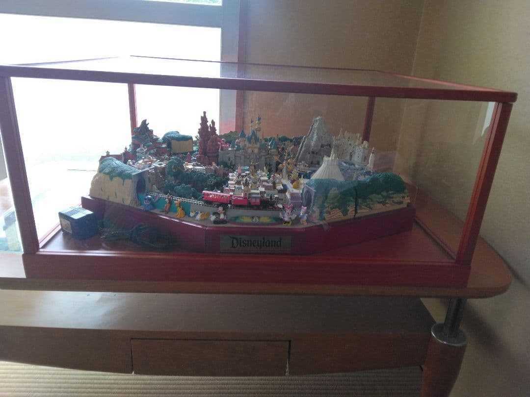 ディアゴスティーニ　ディズニーランド