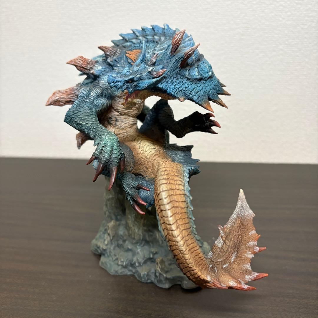 モンスターハンター　クリエイターズモデル　海竜　ラギアクルス フィギュア