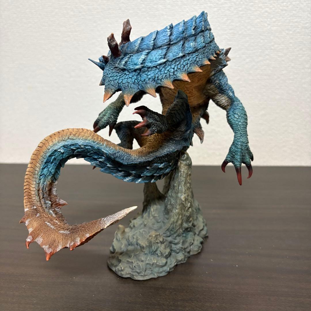 モンスターハンター　クリエイターズモデル　海竜　ラギアクルス フィギュア