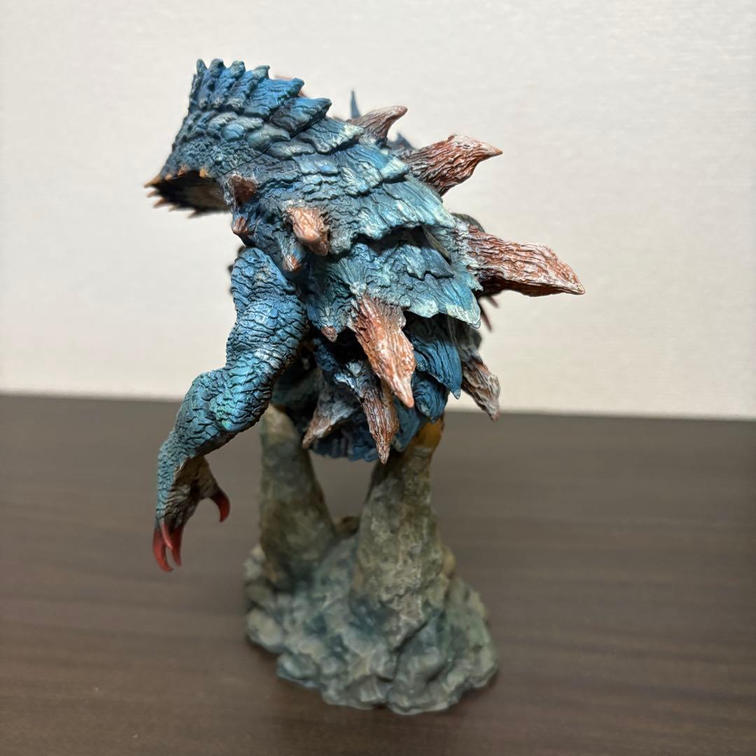 モンスターハンター　クリエイターズモデル　海竜　ラギアクルス フィギュア