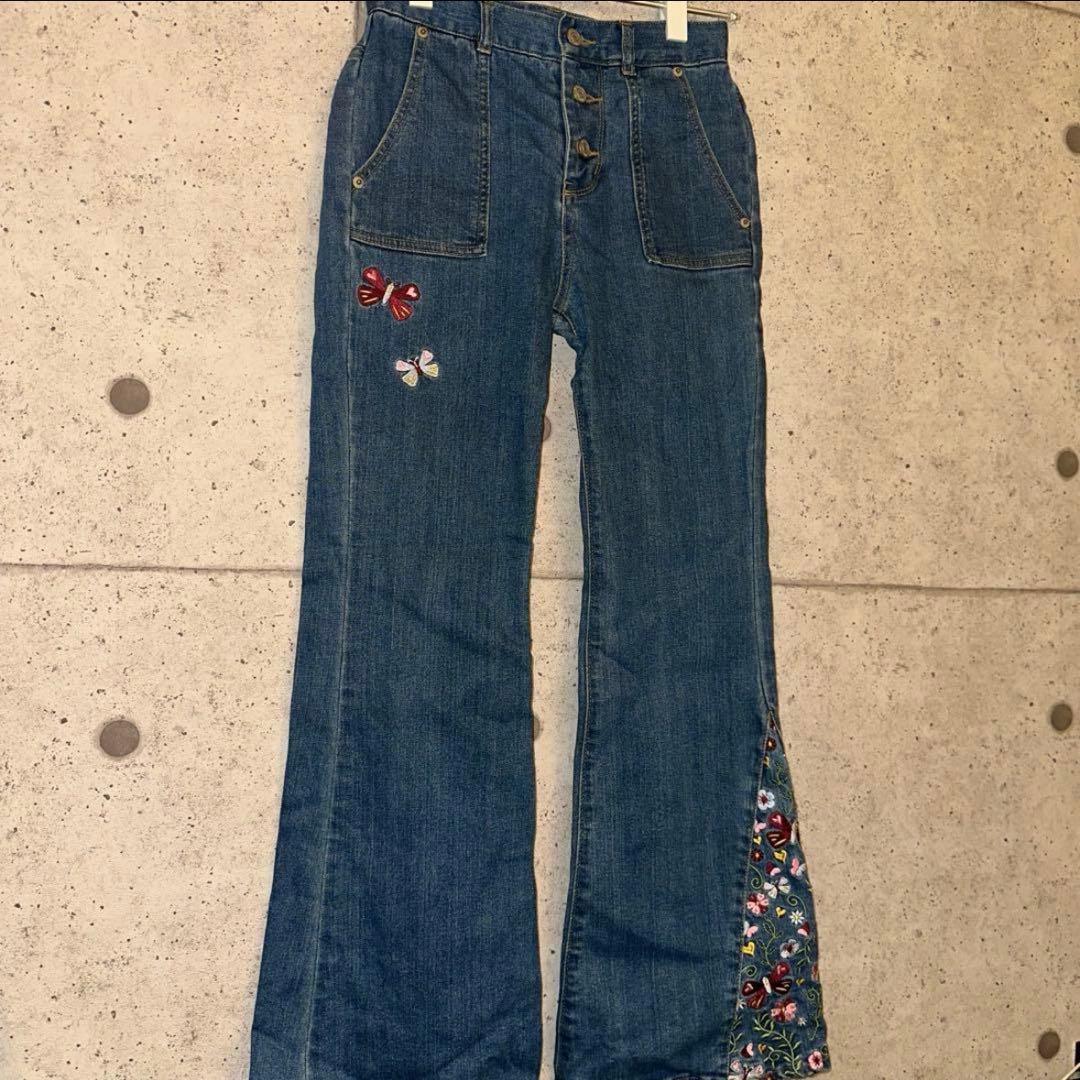【TINA:JOJUN】《24時間内発送》刺繍入りデニムパンツ　ダークブルー　S