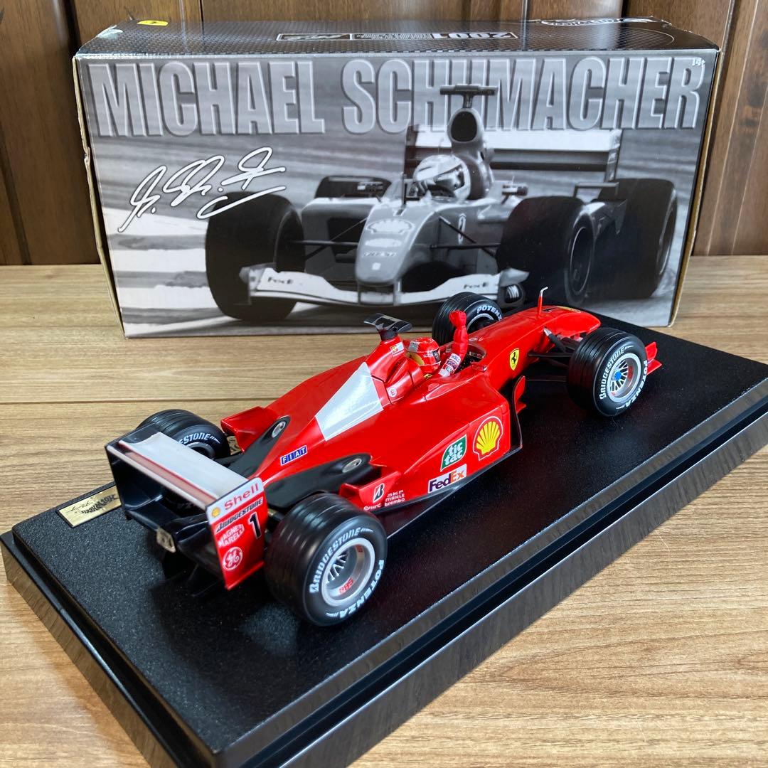 ホットウィール1/18フェラーリF2001Mシューマッハ ワールド