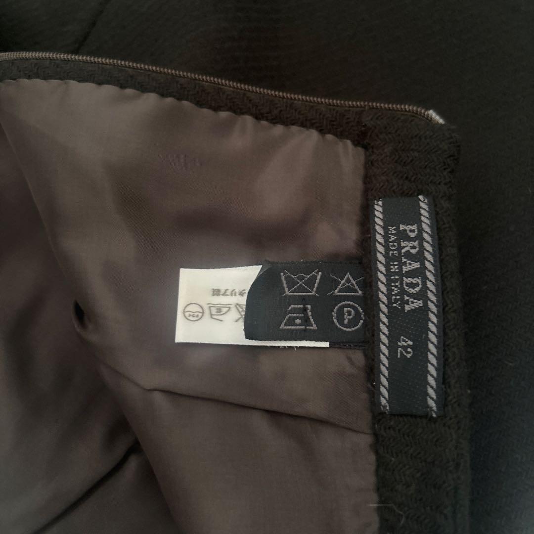 PRADAプラダ カーキ 100%ウール スカート サイズ42 - メルカリ