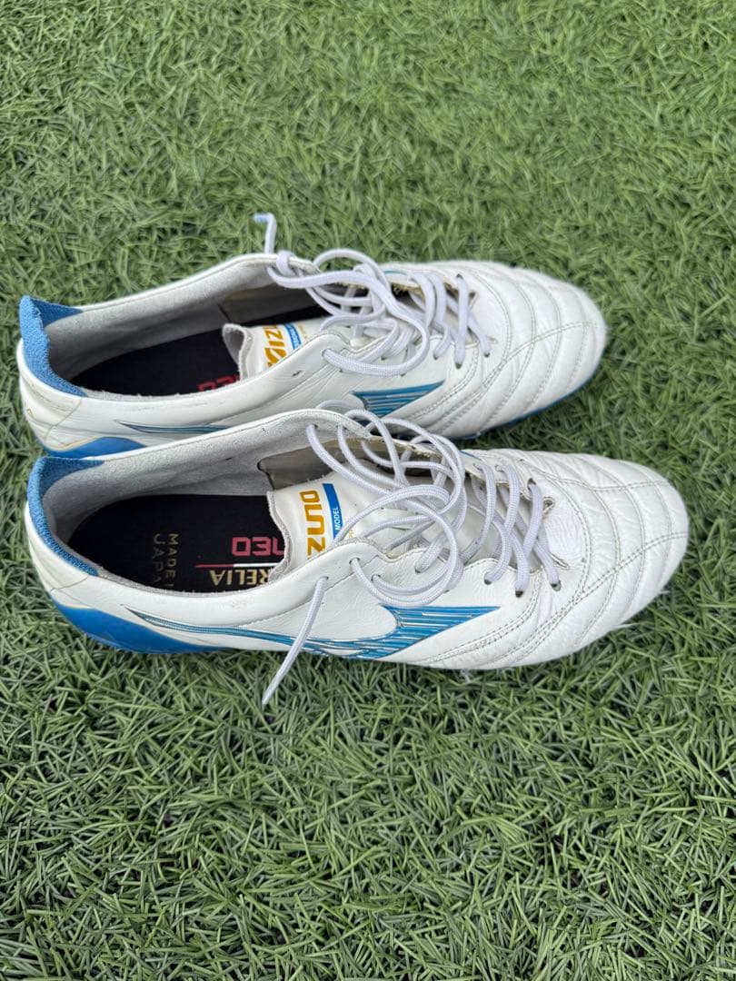 モレリアネオ4 限定色　26.0cm