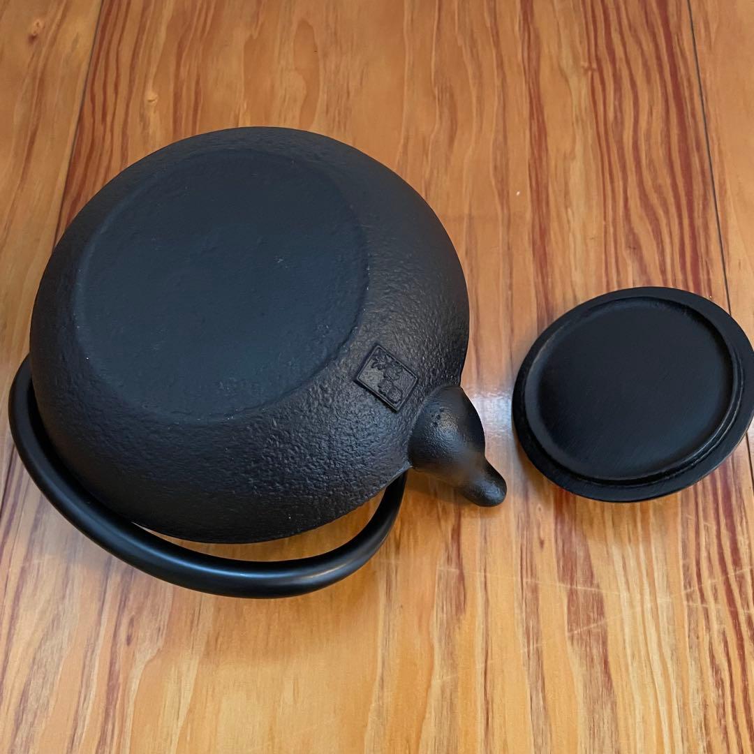 【新品未使用】南部鉄器　鉄瓶　急須　1.1L 池永鉄工製　箱付き　南部アラレ