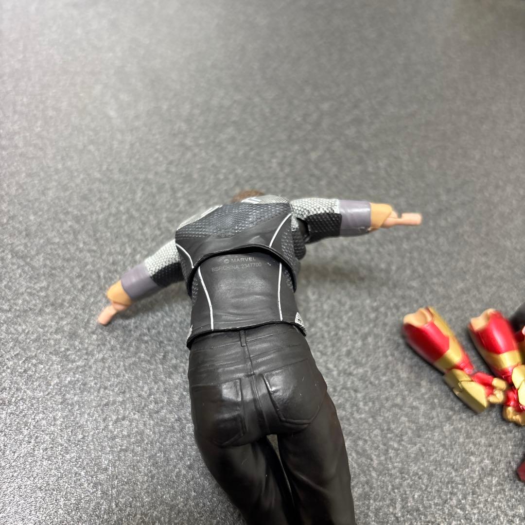 アイアンマン　トニー　スターク　フィギュア