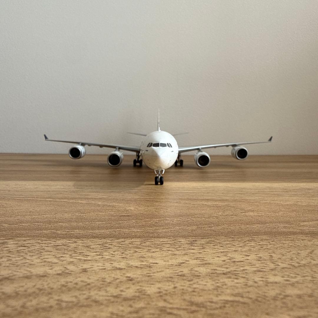 航空機・ヘリコプター JCwings Airbus 340-600 1/200