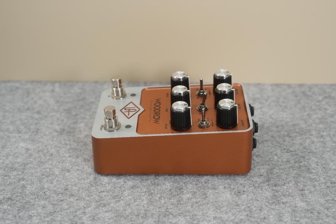 UAFX Woodrow '55 | UA製アンプエミュレーター【動作確認済】 - メルカリ