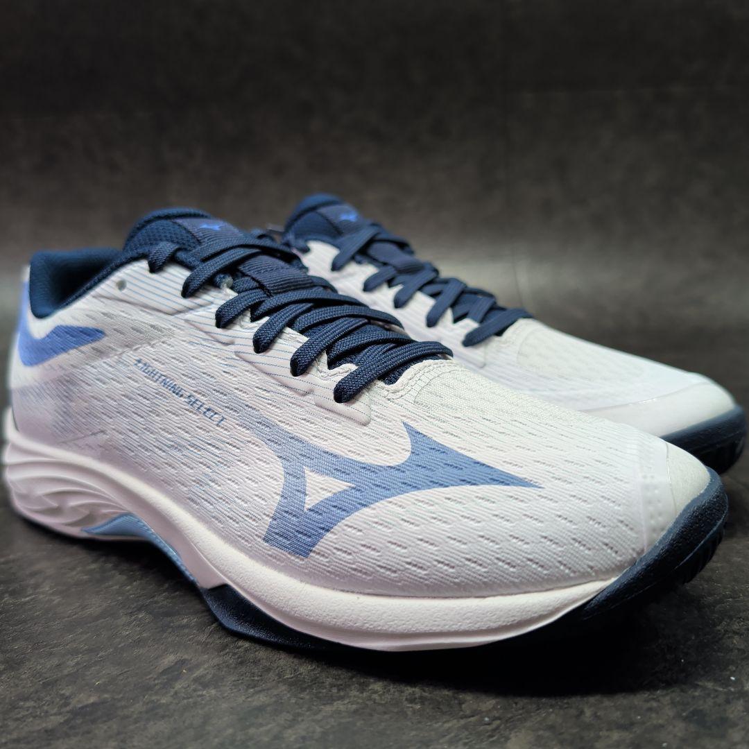 ミズノ　バレーボールシューズ　ライトニングセレクト　24.5cm　新品