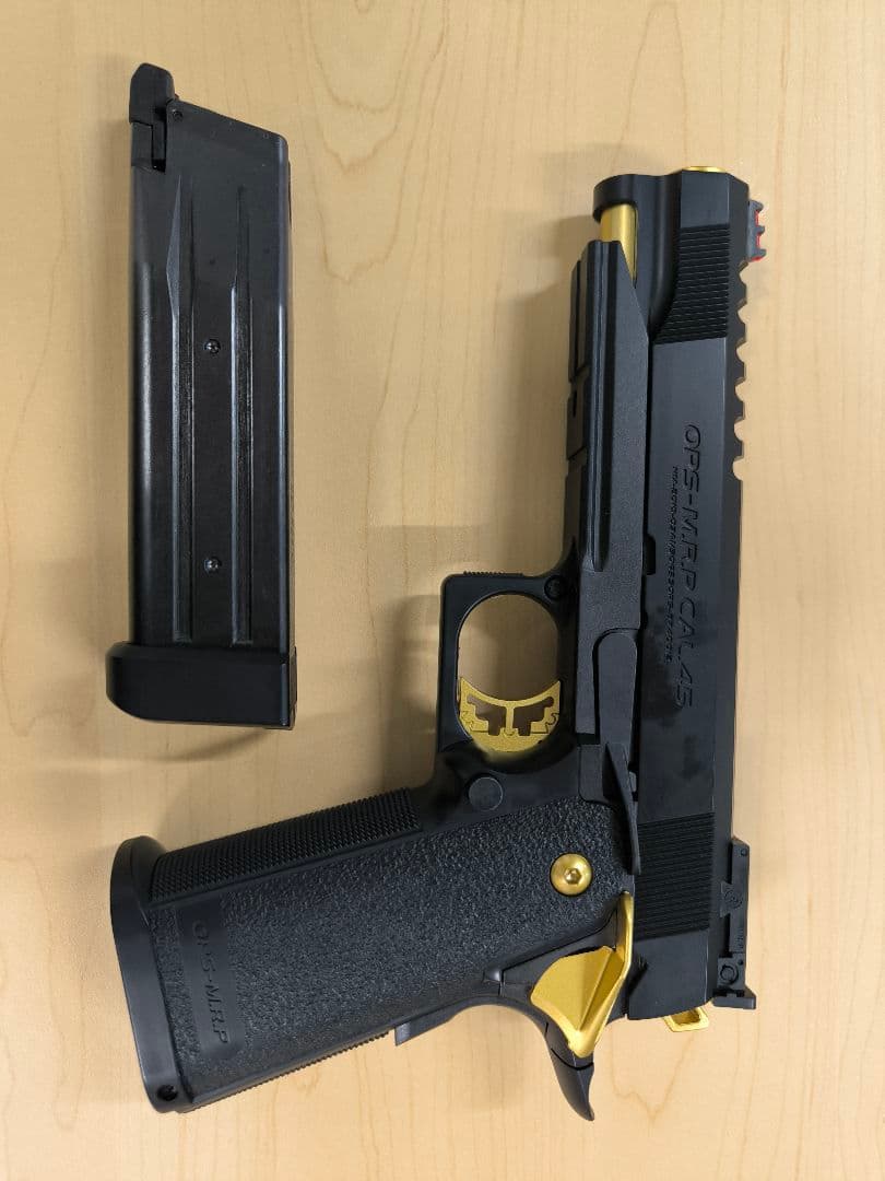 GOLD Match ガスガン ブラック/ゴールド