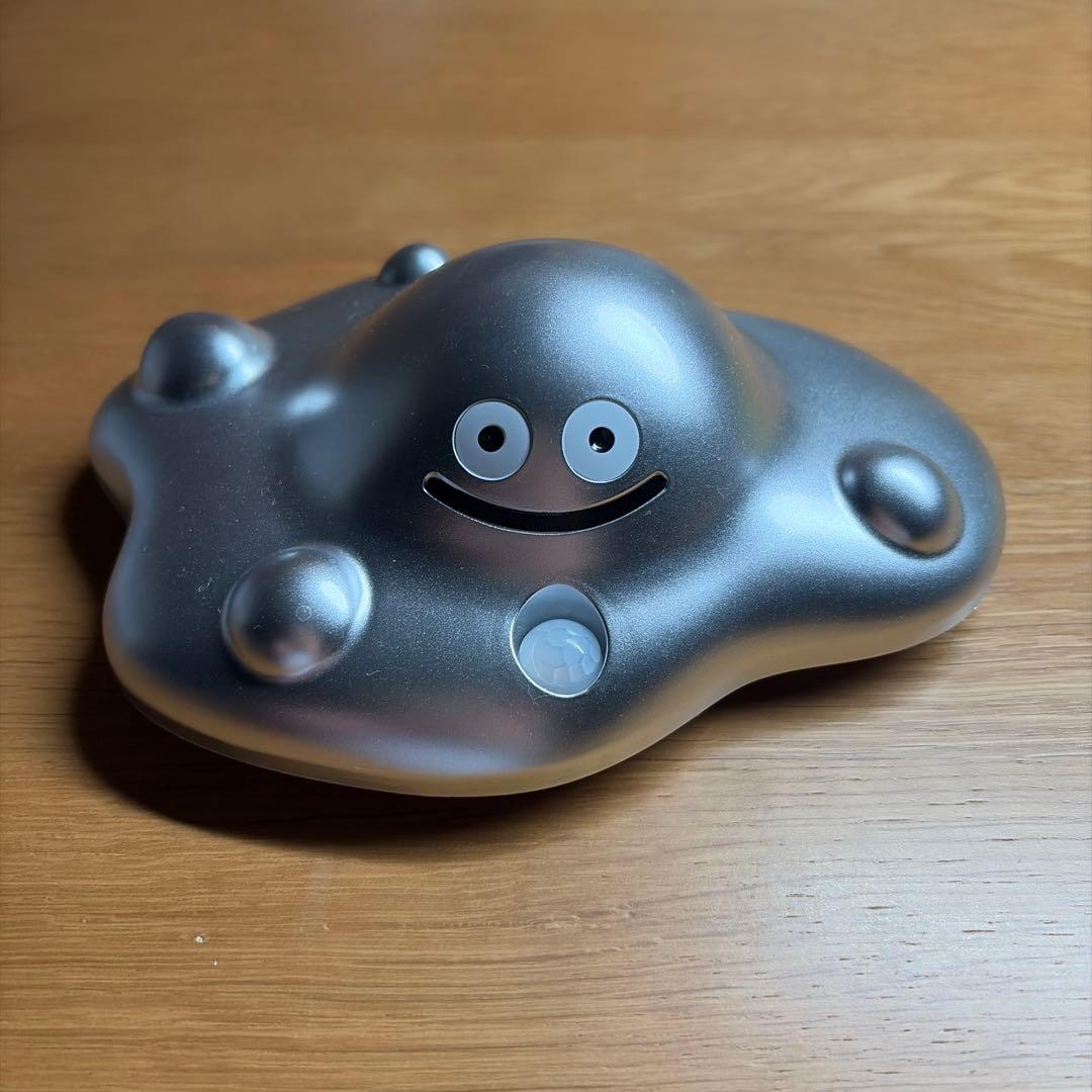 ドラゴンクエスト センサー付き逃げ出す！はぐれメタルフィギュア