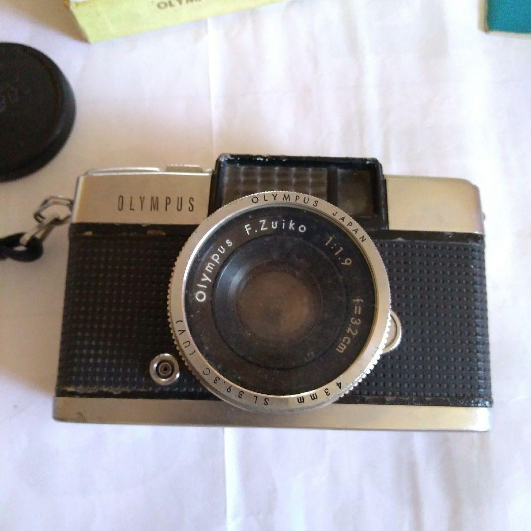 OLYMPUS PEN D 箱・説明書付き フラッシュバルブ付き - メルカリ