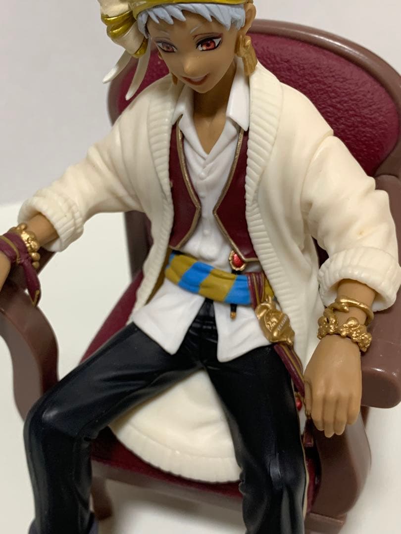 ツイステッドワンダーランド カリム フィギュア - メルカリ