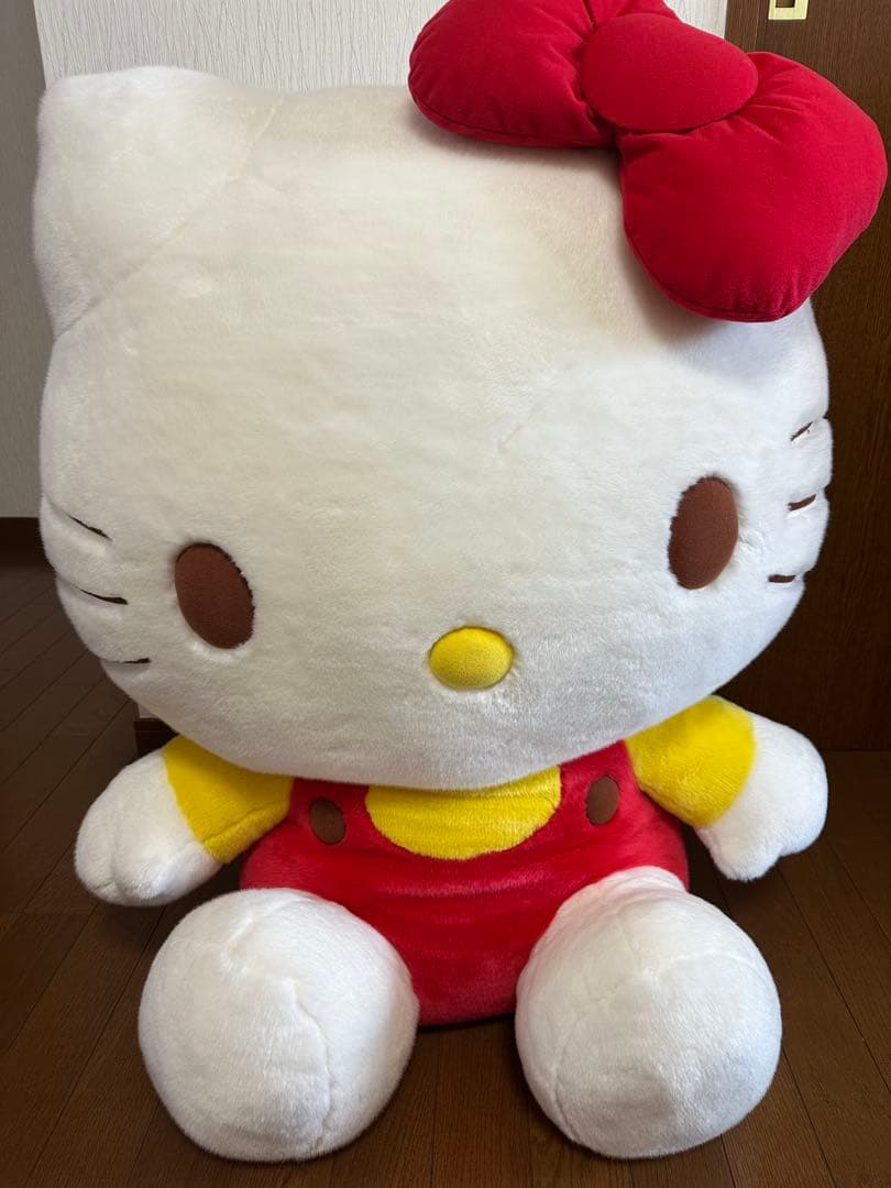 ハローキティ 大きいぬいぐるみ
