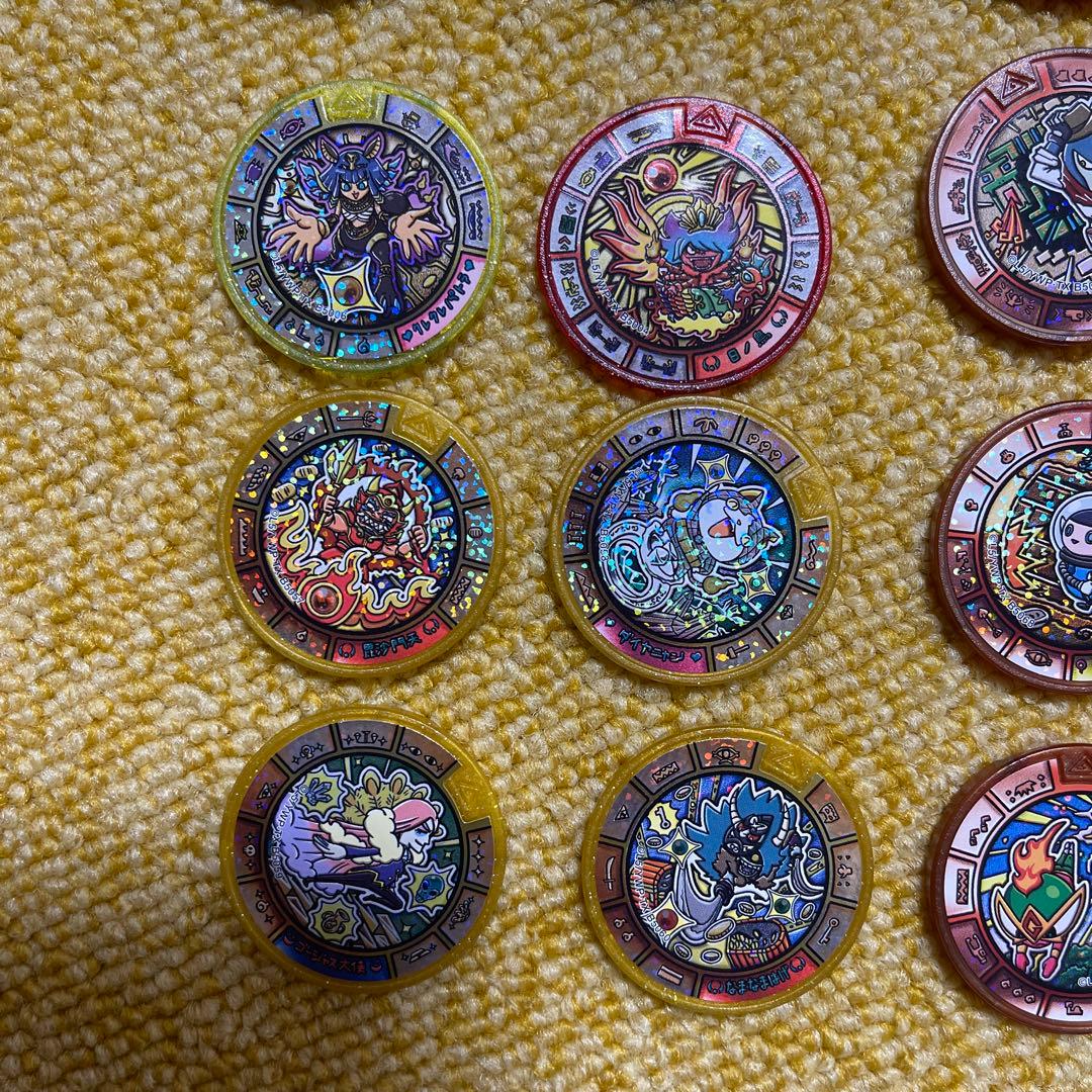 妖怪メダルトレジャー01 よみがえる不死鳥と伝説の女神 - メルカリ