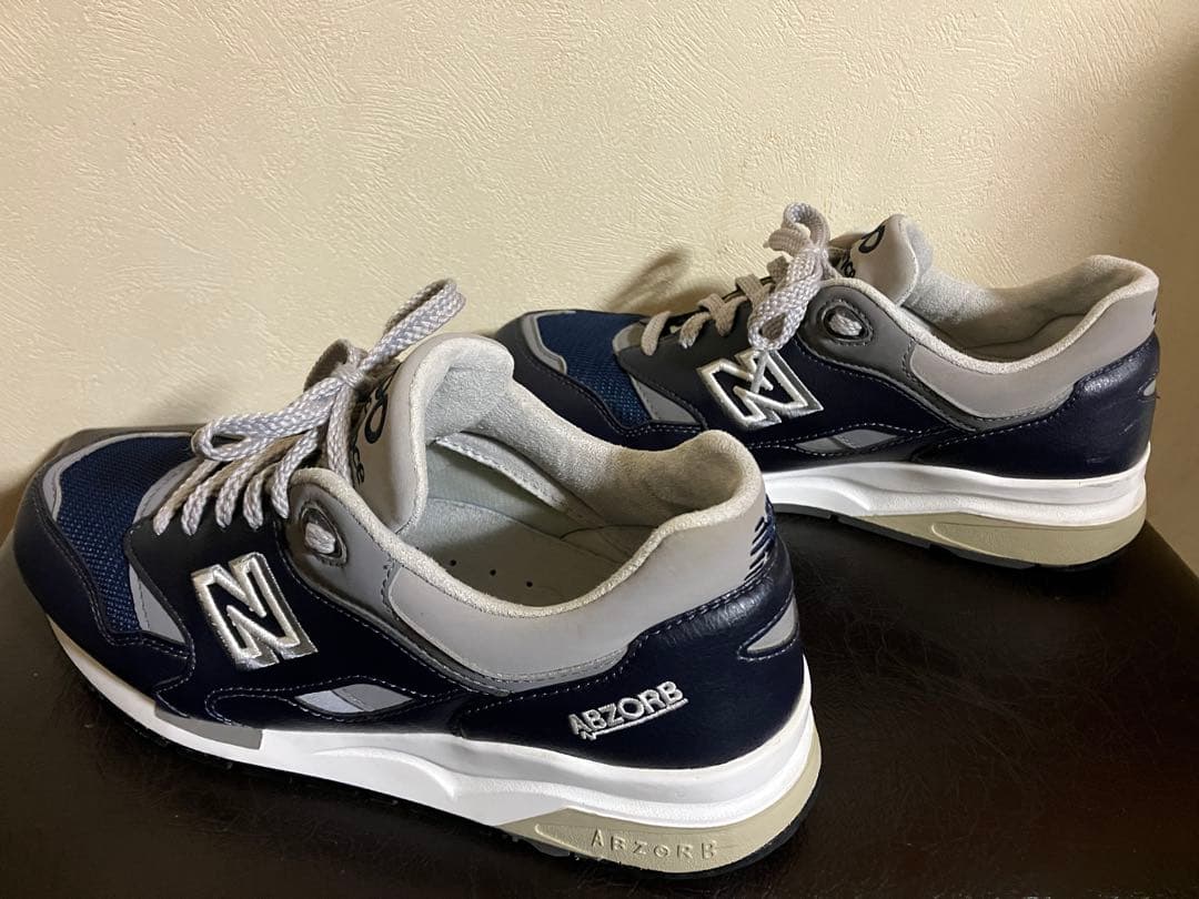 【綺麗】New Balance CM1600LV 26.0cm ニューバランス