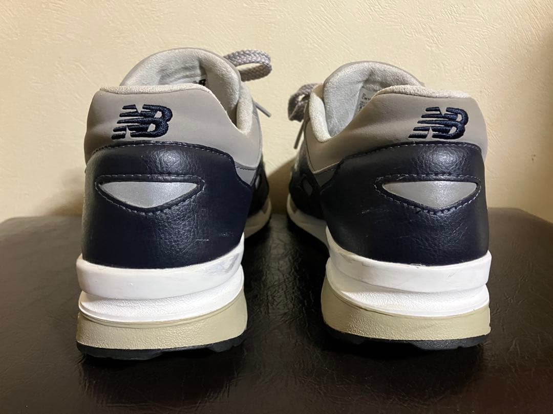 【綺麗】New Balance CM1600LV 26.0cm ニューバランス