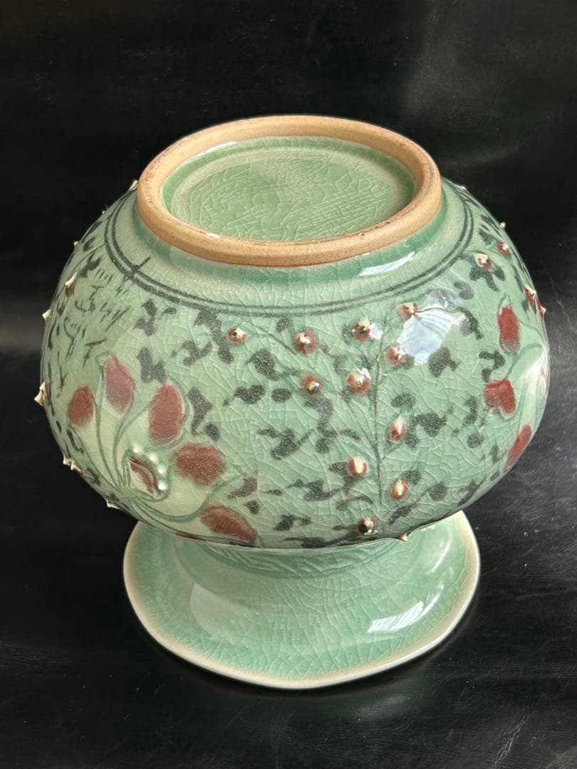 美しい古美術 蔵から 可憐な花が咲き誇るかなり超可愛い花瓶 壺が