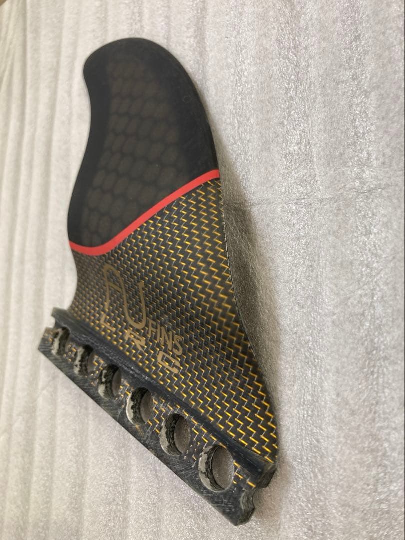 超軽量 AU FINS LFC トライフィンセット 新品未使用 訳あり！ - メルカリ