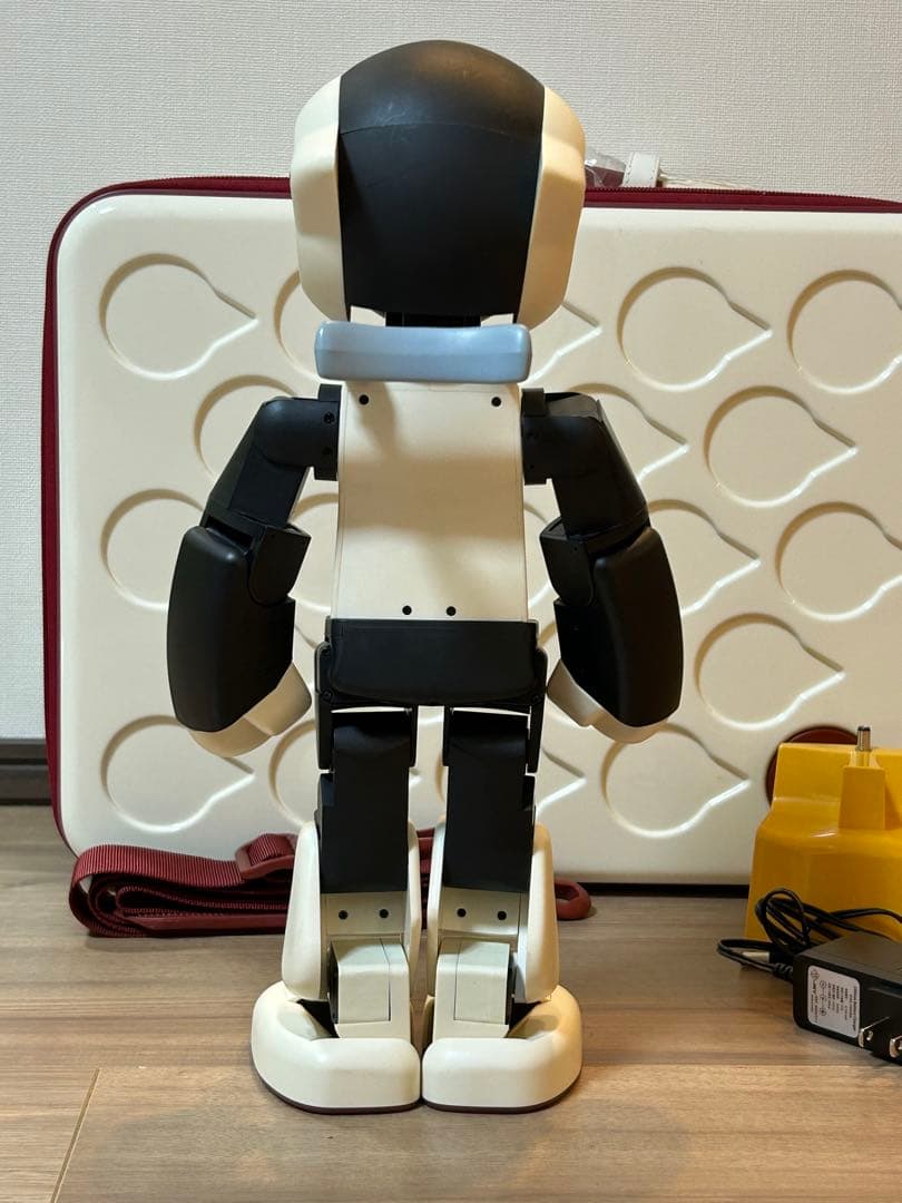 デアゴスティーニ　ロビ　初代　フルセット　トランクケース付き　動作確認済み