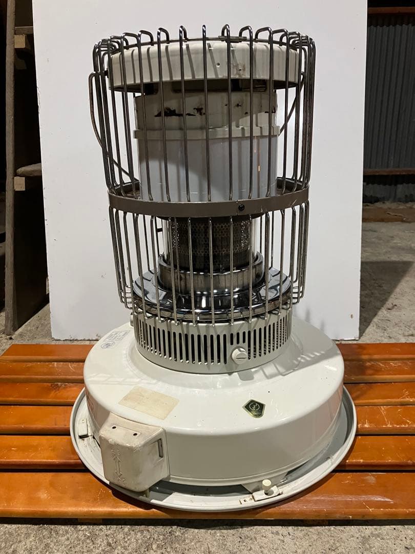 トヨトミ KRA-105 ダブルクリーン 石油ストーブ - メルカリ