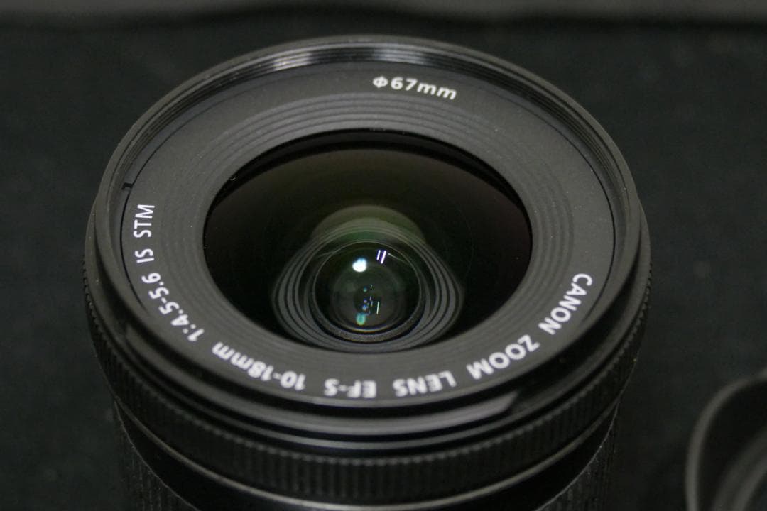 Canon 超広角 EF-S10-18mm F4.5-5.6 IS STM　中古