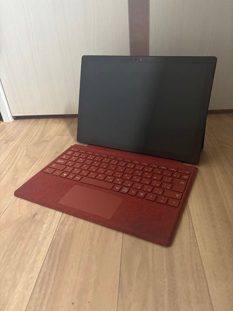Microsoft Surface Pro 7 レッドキーボード付き - メルカリ