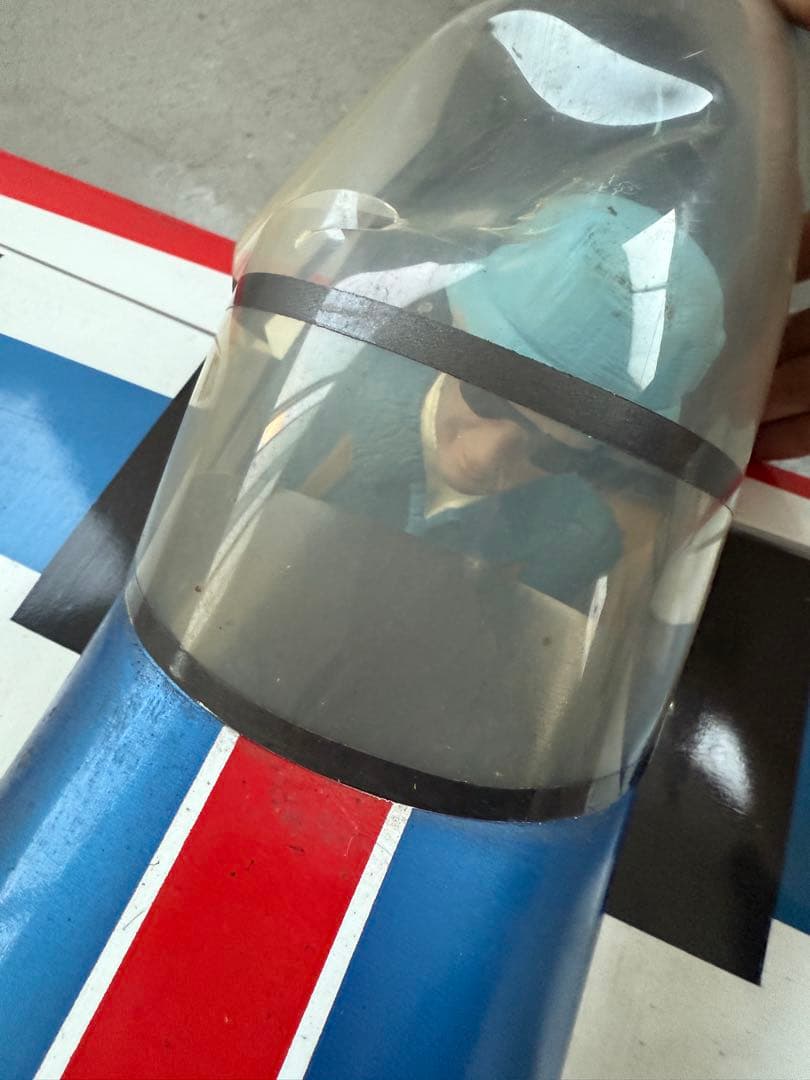 モーターグライダー RC飛行機 赤・青・白のストライプ