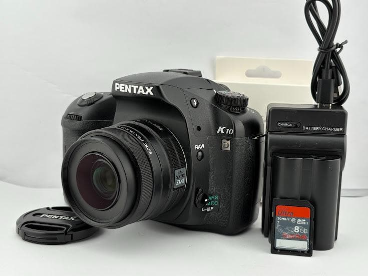 ★極上品★ペンタックス K10D SR【ショット数 9,441回】レンズキット 細部にまで魂が宿るボディ。ペンタックス K10D | ShaSha