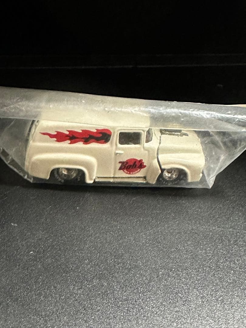 Hot Wheels 1956 Ford Panel 限定版